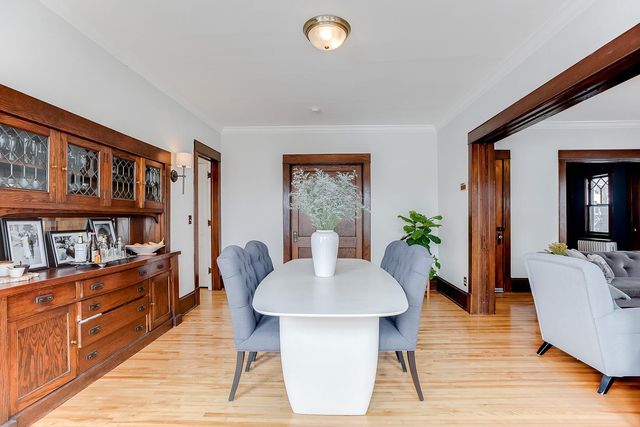 2433 W 22nd Street, Minneapolis, MN 55405