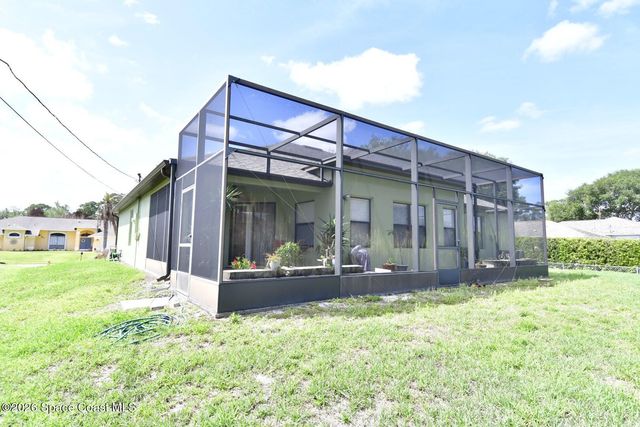 335 Fuller Street SE, Palm Bay, FL 32909