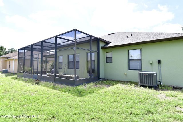 335 Fuller Street SE, Palm Bay, FL 32909