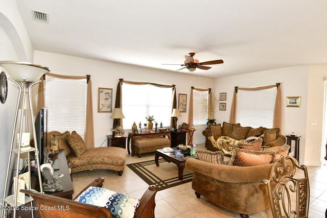 335 Fuller Street SE, Palm Bay, FL 32909