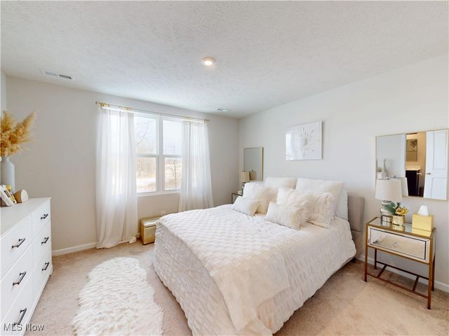 780 Pine Spring Drive, Painesville, OH 44077