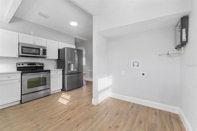 1927 13TH STREET S, St Petersburg, FL 33705