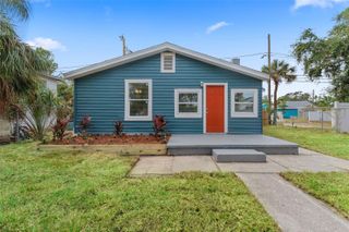 1927 13TH STREET S, St Petersburg, FL 33705
