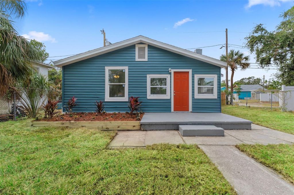 1927 13TH STREET S, St Petersburg, FL 33705