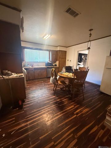 6155 N Foster Dr, Baton Rouge, LA 70805