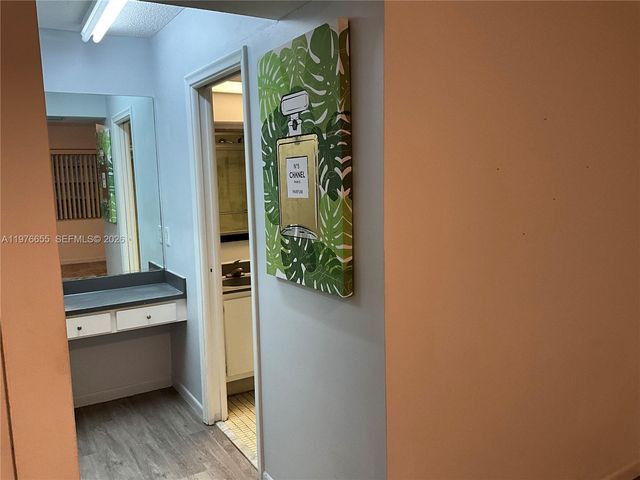 100 Berkley Rd 202, Hollywood, FL 33024