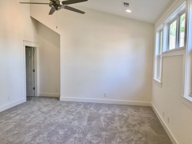 2303B Knowles Ave, Nashville, TN 37204