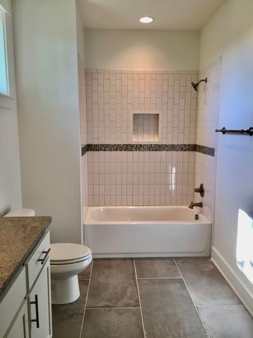 2303B Knowles Ave, Nashville, TN 37204