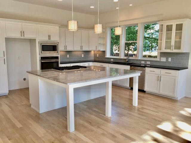 2303B Knowles Ave, Nashville, TN 37204