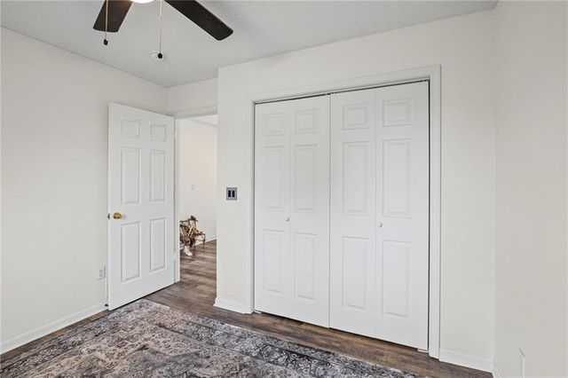 727 Country Lane, Raymore, MO 64083