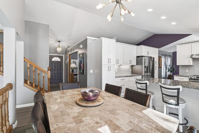 11313 71st Avenue N, Maple Grove, MN 55369