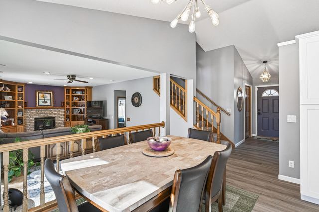 11313 71st Avenue N, Maple Grove, MN 55369