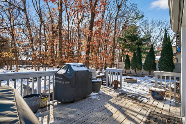 11313 71st Avenue N, Maple Grove, MN 55369