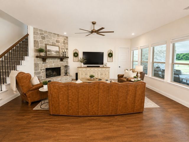 1701 Flint Circle, Van Alstyne, TX 75495