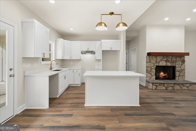 329 Greenleaf Drive, Lavonia, GA 30553