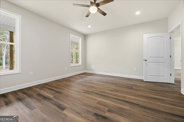 329 Greenleaf Drive, Lavonia, GA 30553