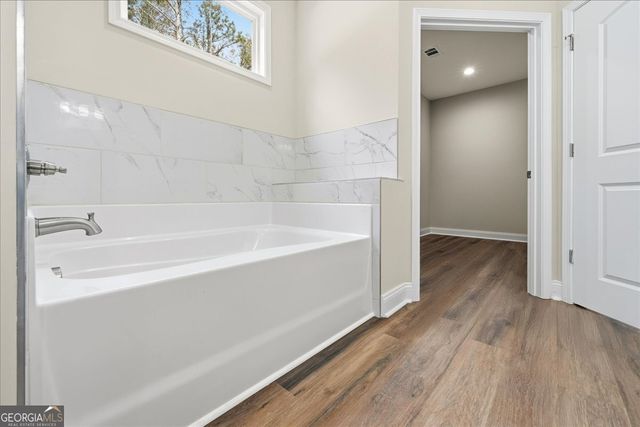 329 Greenleaf Drive, Lavonia, GA 30553