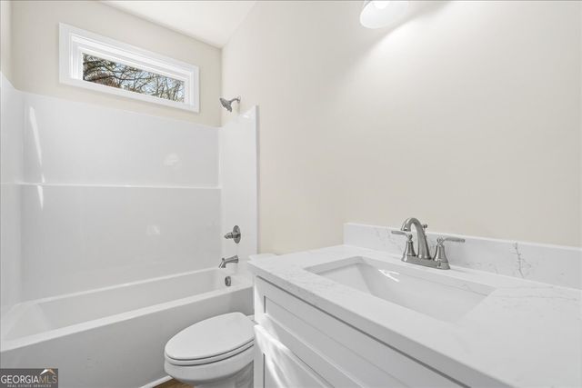 329 Greenleaf Drive, Lavonia, GA 30553