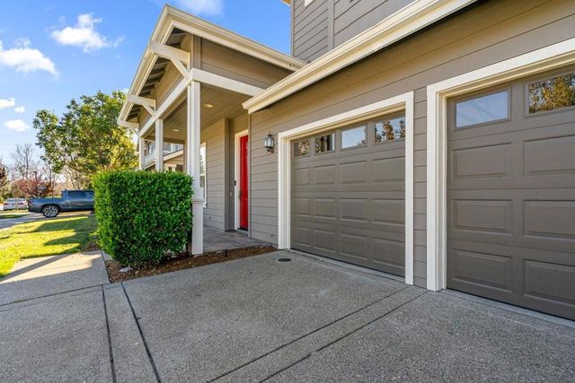 2004 Gossamer Avenue, Redwood City, CA 94065