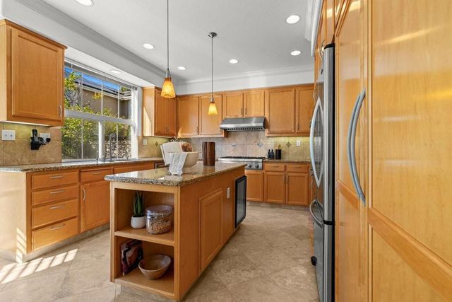 2004 Gossamer Avenue, Redwood City, CA 94065