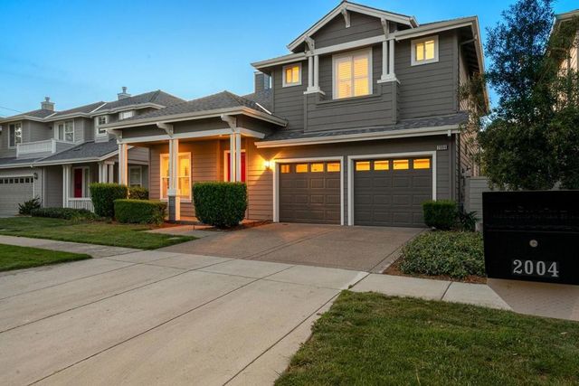 2004 Gossamer Avenue, Redwood City, CA 94065