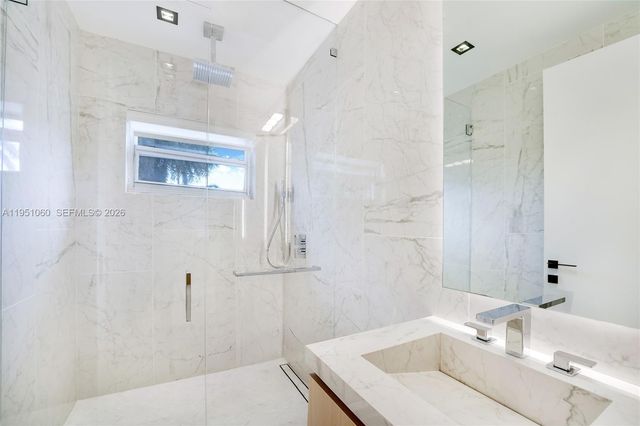 431 Layne Blvd, Hallandale Beach, FL 33009