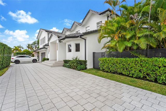431 Layne Blvd, Hallandale Beach, FL 33009