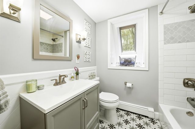 21 Christine Drive, Atkinson, NH 03811