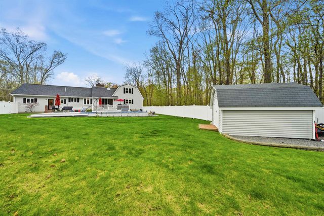 21 Christine Drive, Atkinson, NH 03811