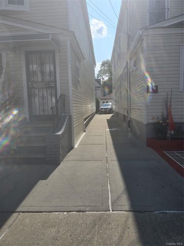 8632 122nd Street, Richmond Hill, NY 11418