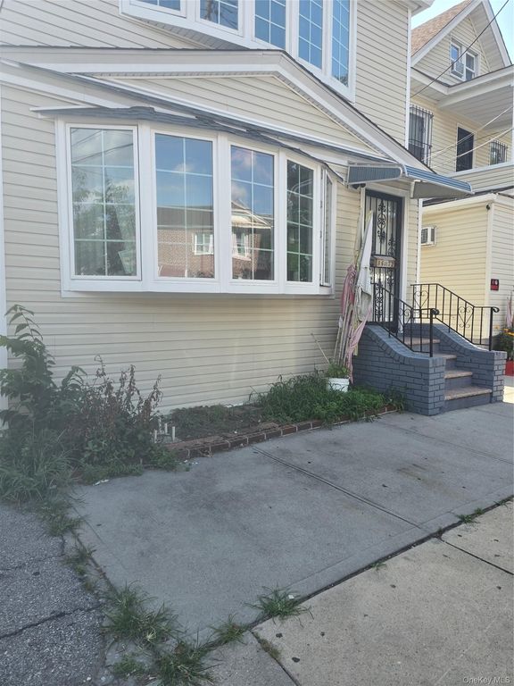 8632 122nd Street, Richmond Hill, NY 11418 — photo 3