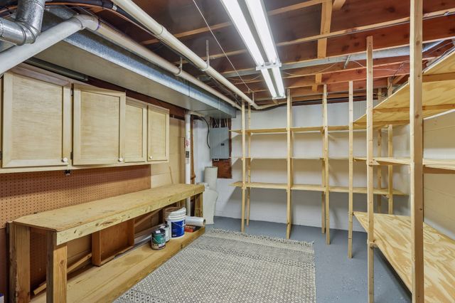 3805 Washington Avenue, Des Moines, IA 50310