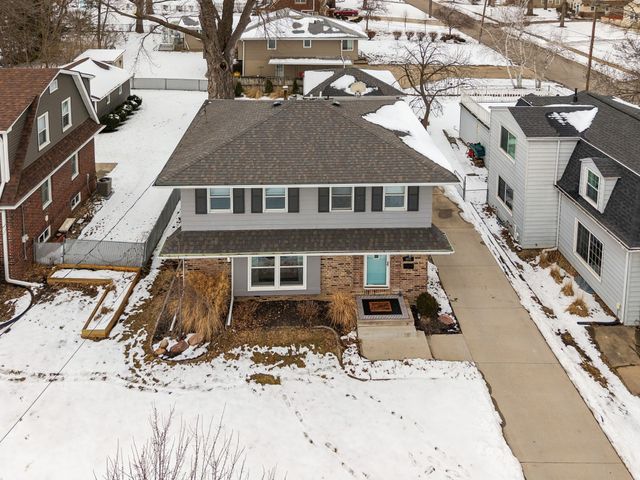 3805 Washington Avenue, Des Moines, IA 50310