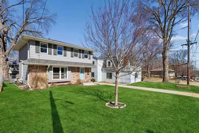 3805 Washington Avenue, Des Moines, IA 50310