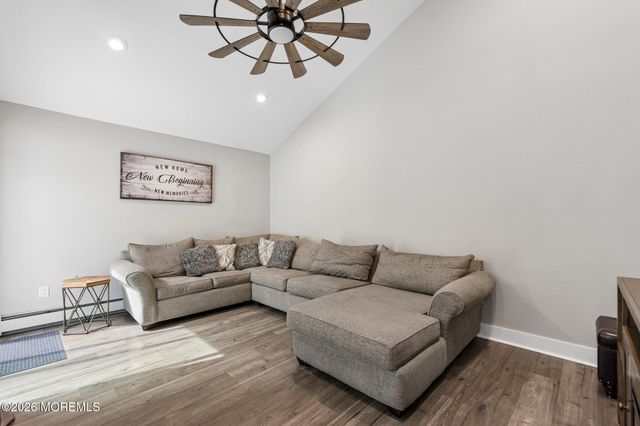 956 Alden Drive, Toms River, NJ 08753