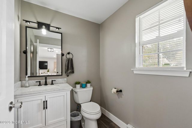 956 Alden Drive, Toms River, NJ 08753