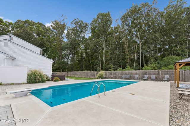 956 Alden Drive, Toms River, NJ 08753
