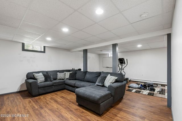 956 Alden Drive, Toms River, NJ 08753