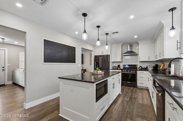 956 Alden Drive, Toms River, NJ 08753
