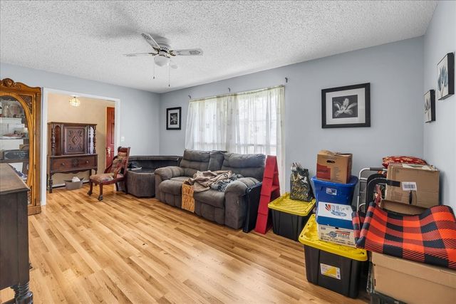 283 Pine Grove Rd, Smithville, TN 37166