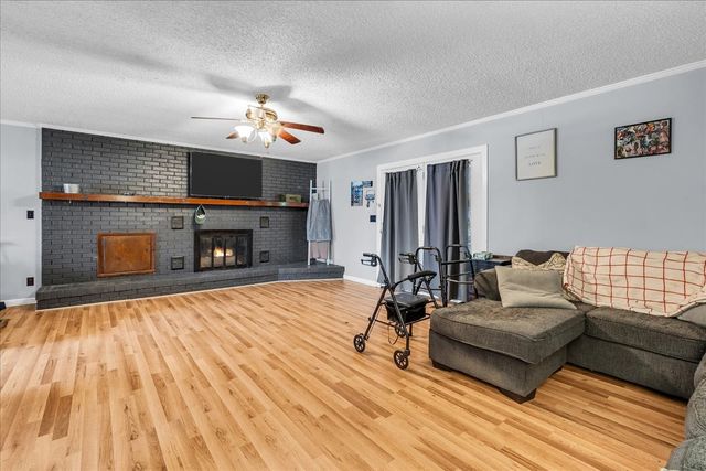 283 Pine Grove Rd, Smithville, TN 37166