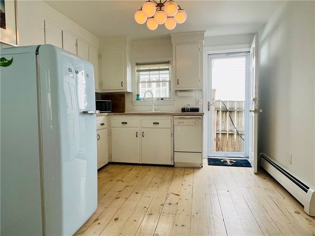 39 Pope Street, Newport, RI 02840