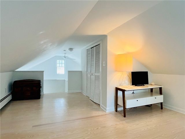 39 Pope Street, Newport, RI 02840