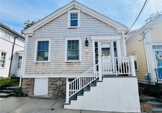 39 Pope Street, Newport, RI 02840