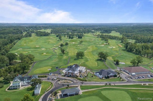 983 Wexford Way, Rochester Hills, MI 48307