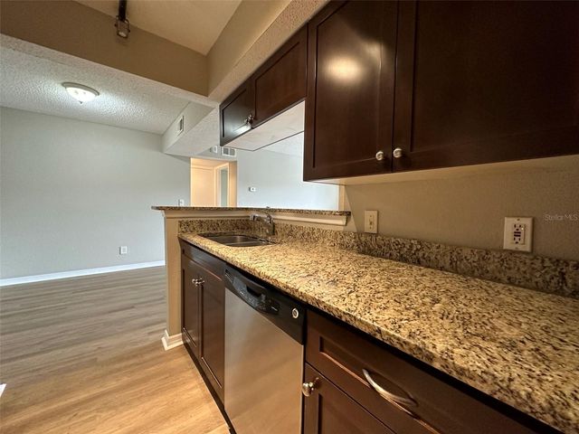 10200 GANDY BOULEVARD N 224, St Petersburg, FL 33702