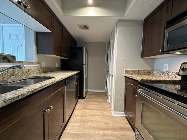 10200 GANDY BOULEVARD N 224, St Petersburg, FL 33702