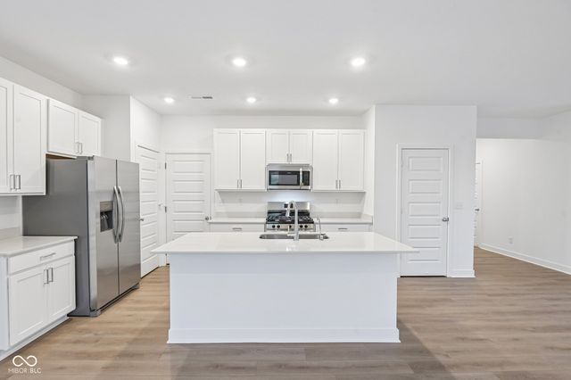 15274 Farrington Way, Fishers, IN 46037