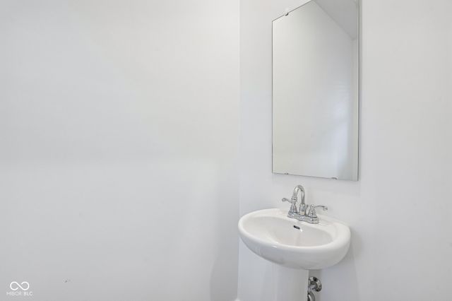 15274 Farrington Way, Fishers, IN 46037