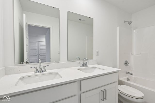 15274 Farrington Way, Fishers, IN 46037
